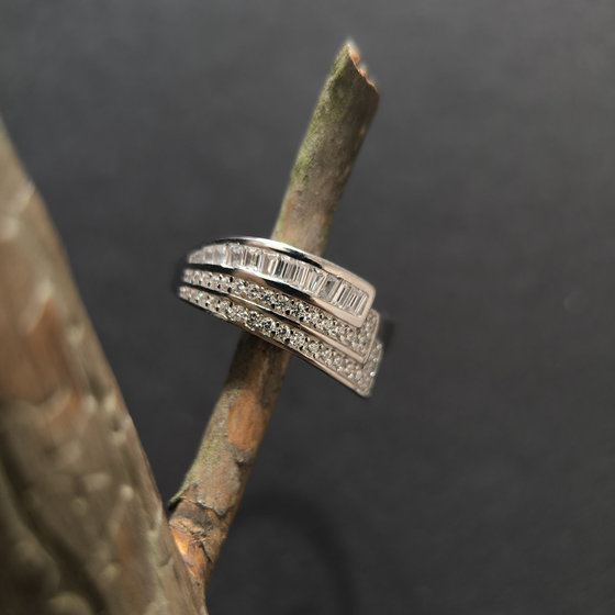 Silver ring with cubic zirconia