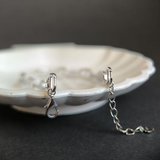 Silver bracelet with phianites