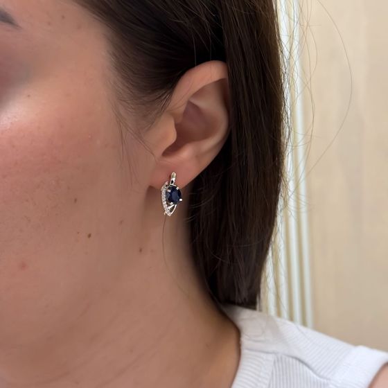 Silver earrings with sapphire 3.253ct