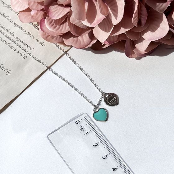 Silver necklace with yemallu