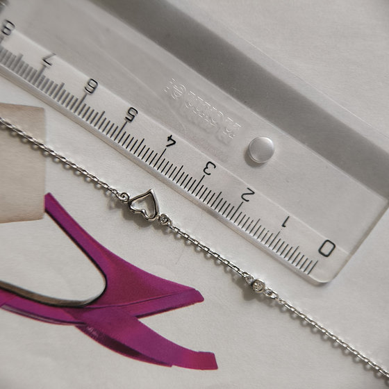 Silver bracelet with cubic zirconia