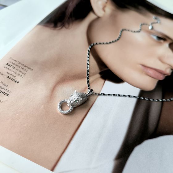 Срібна підвіска з фіанітами