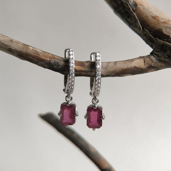 Срібні сережки з рубіном 1.548ct