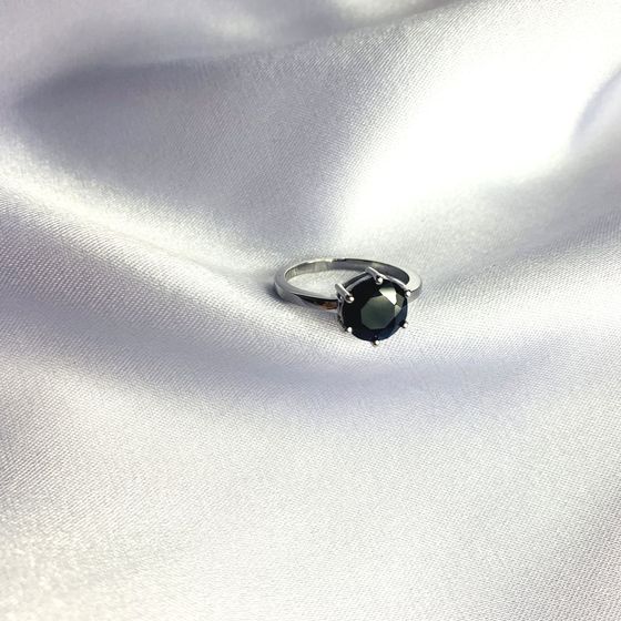 Серебряное кольцо с сапфиром 2.283ct