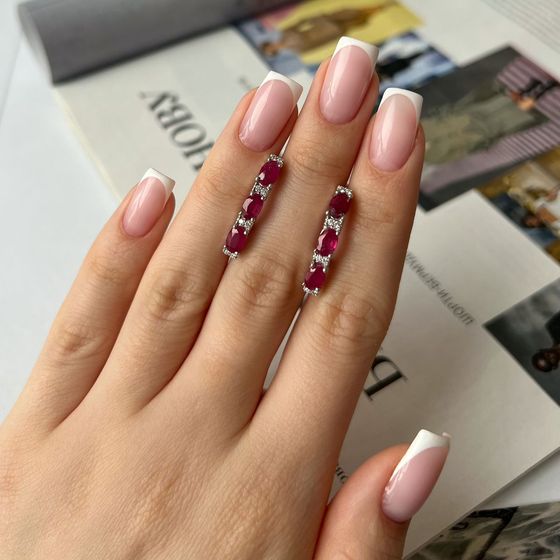 Срібні сережки з рубіном 3.967ct, фіанітами