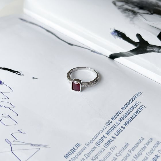 Серебряное кольцо с рубином 1.615ct
