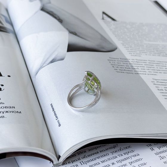 Серебряное кольцо с хризолітом 4.933ct