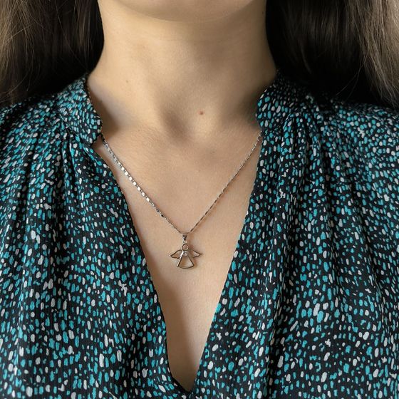 Silver pendant with phianites