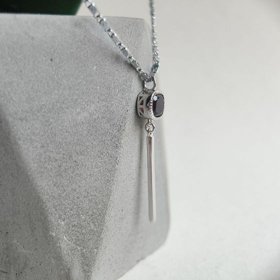 Срібна підвіска з гранатом 1.242ct