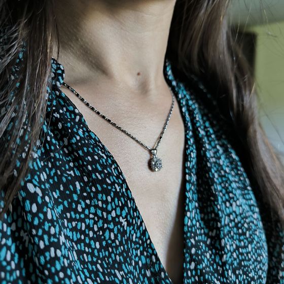 Срібна підвіска з фіанітами