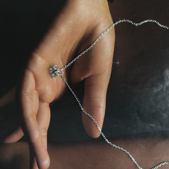 Silver necklace with cubic zirconia