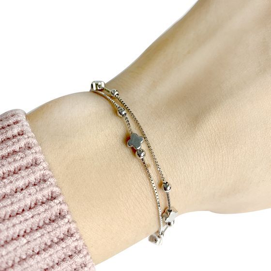 Silver bracelet without stones