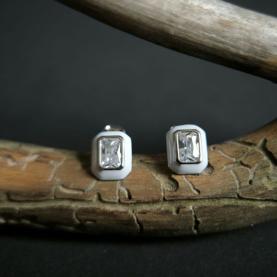 Срібні сережки з фіанітами, емаллю