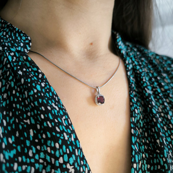 Серебряная подвеска с гранатом 1.503ct