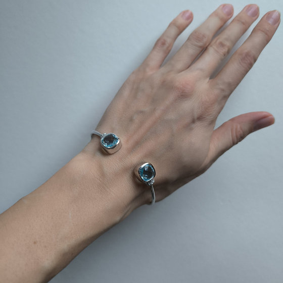 Срібний браслет з топазом 9.716ct, фіанітами