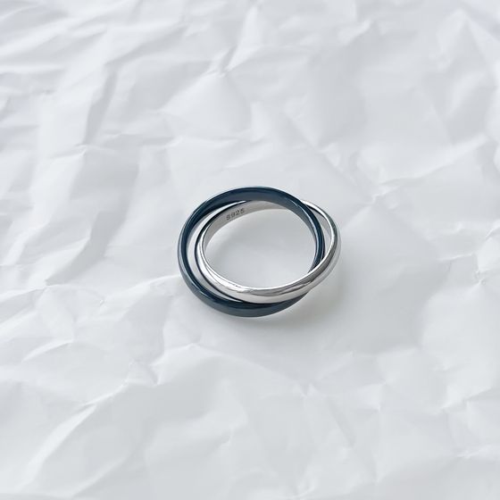 Silver ring with ceramics