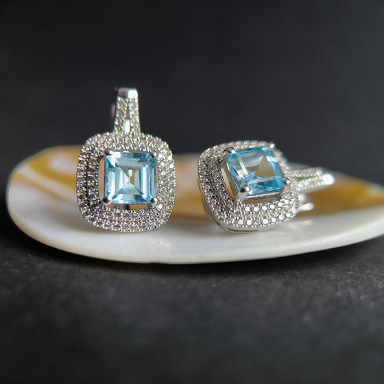 Silver earrings with topaz 5.867ct