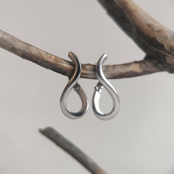 Серебряные серьги без камней