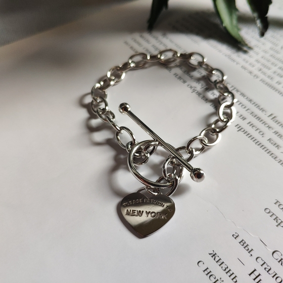 Золотий браслет без каменів