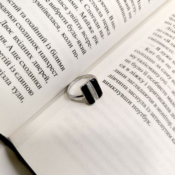 Silver ring with onyx