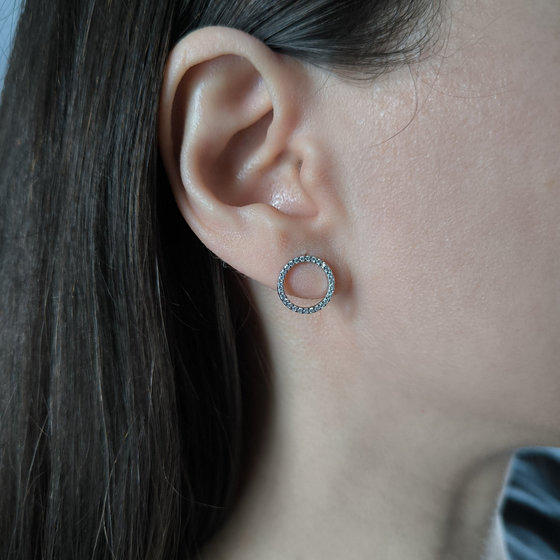 Серебряные серьги с фианитами