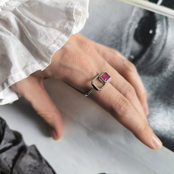 Silver ring with a 1.868ct ruby and cubic zirconia