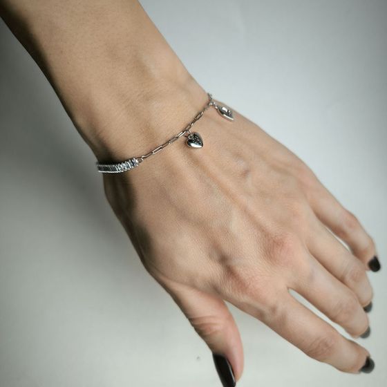 Silver bracelet with phianites