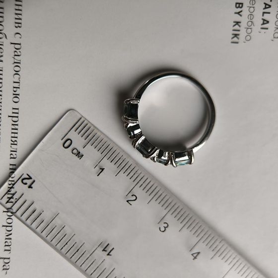 Срібна каблучка з містичним топазом 1,112 карата