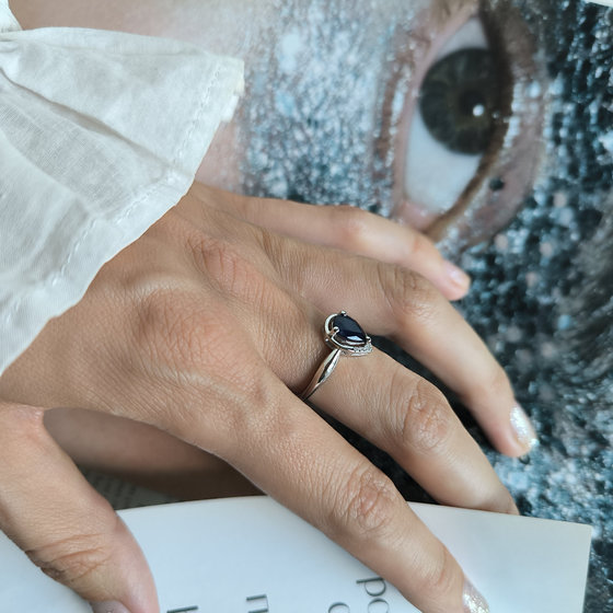 Серебряное кольцо с сапфиром 1.38ct