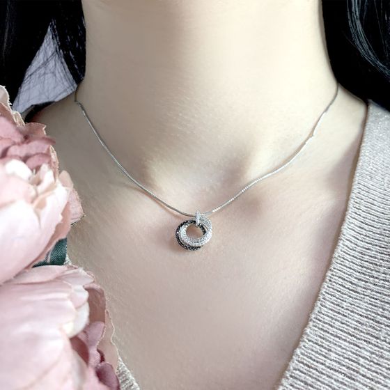 Срібна підвіска з фіанітами