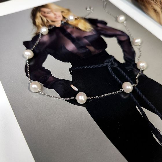 Silver necklace with baroque pearls