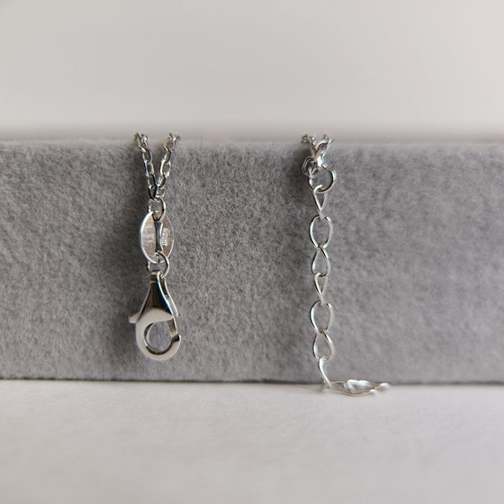 Silver bracelet without stones