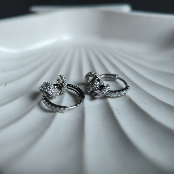 Срібні сережки з фіанітами