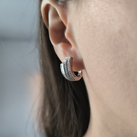 Срібні сережки з фіанітами