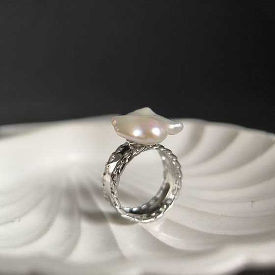 Silver ring with baroque pearls