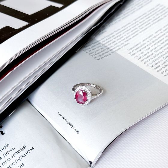 Sterling silver ring with 4.127ct ruby, diamonds