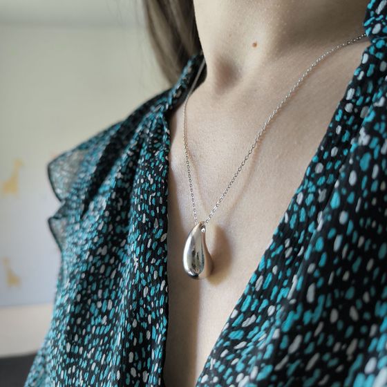 Silver necklace without stones