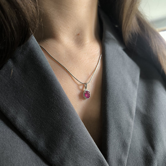 Silver pendant with a 1.729-carat ruby and cubic zirconia