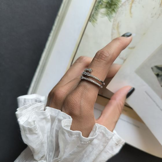 Срібна каблучка з фіанітами