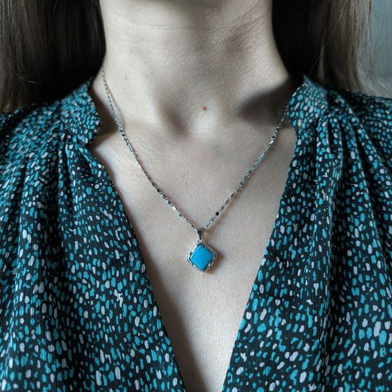 Silver pendant with turquoise