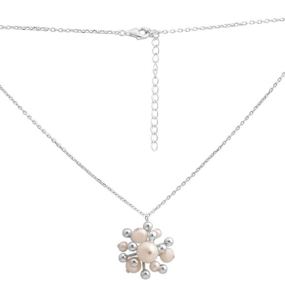 Silver necklace with pearls