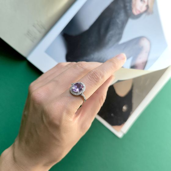 Срібна каблучка з аметистом 2.627ct