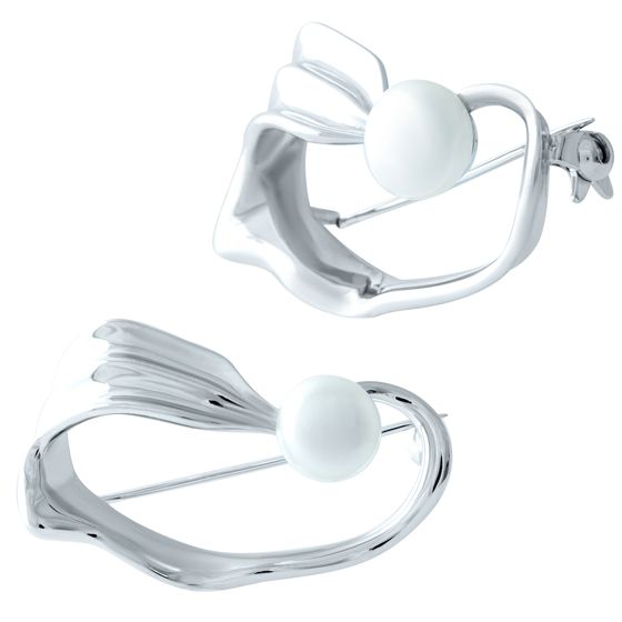 Срібна брошка з перлами