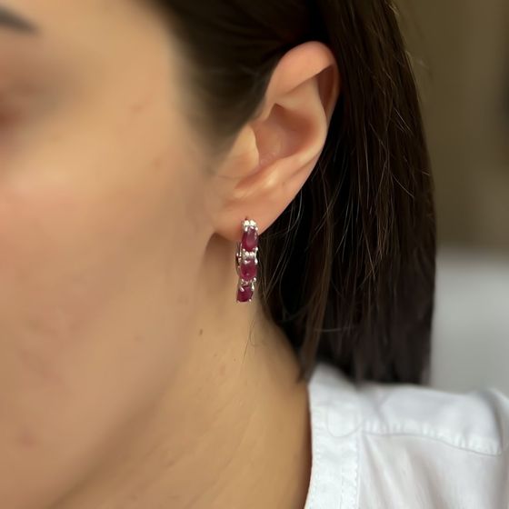 Срібні сережки з рубіном 3.967ct, фіанітами