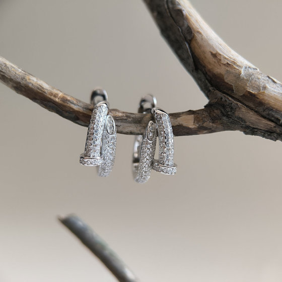 Silver earrings with cubic zirconia