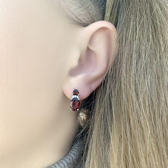 Серебряные серьги с гранатом 3.712ct