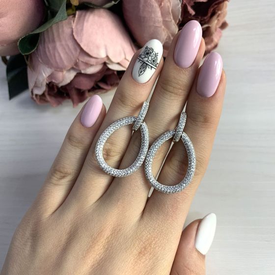 Серебряные серьги с фианитами