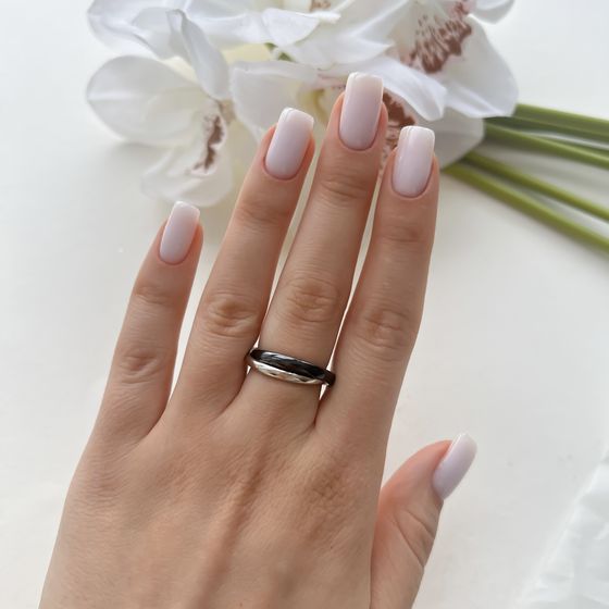 Silver ring with ceramics