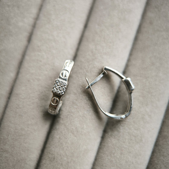 Silver earrings with cubic zirconia
