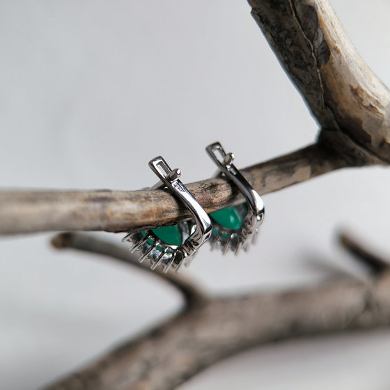 Срібні сережки з агатом 5,46 карата та фіанітами